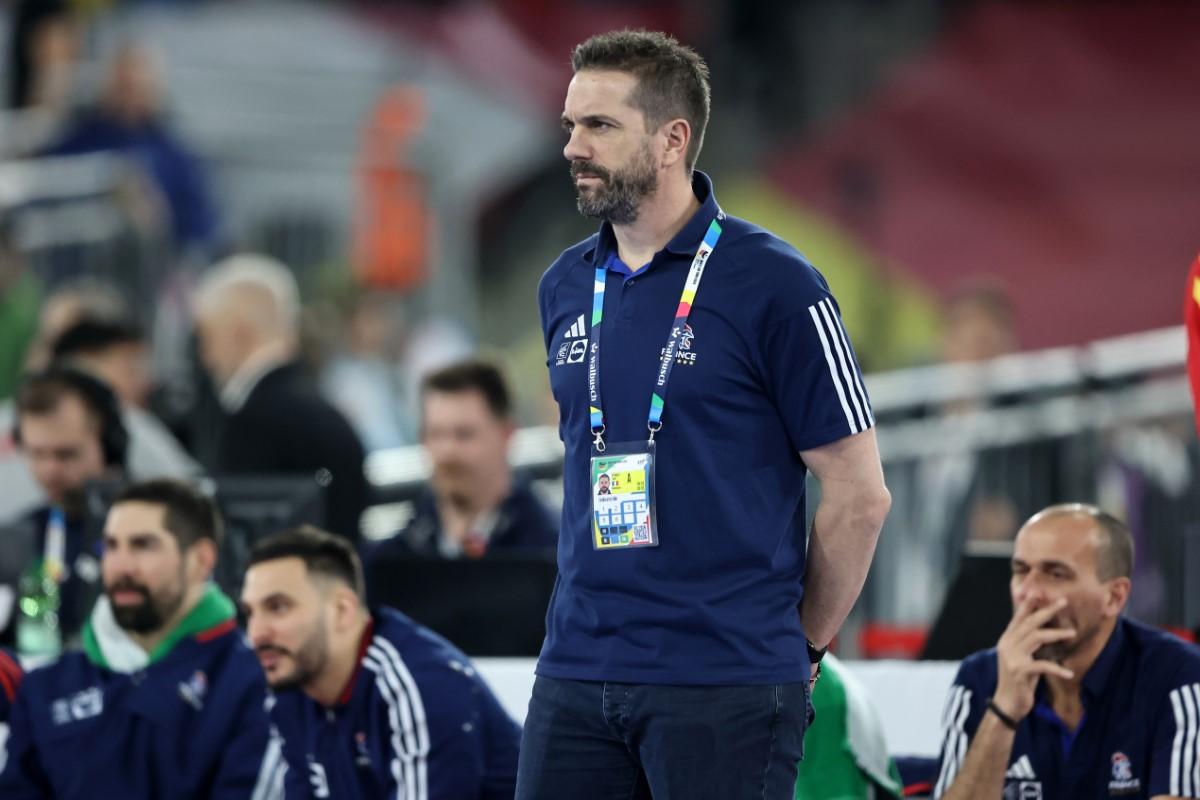 Legendarul Vasile Stângă, surprins de un aspect la Campionatul European de handbal masculin: „Domnule, noi nu avem!”