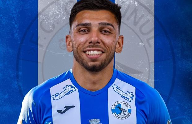 Corvinul a oficializat un nou transfer » Fundașul portughez nu este le prima experiență în România