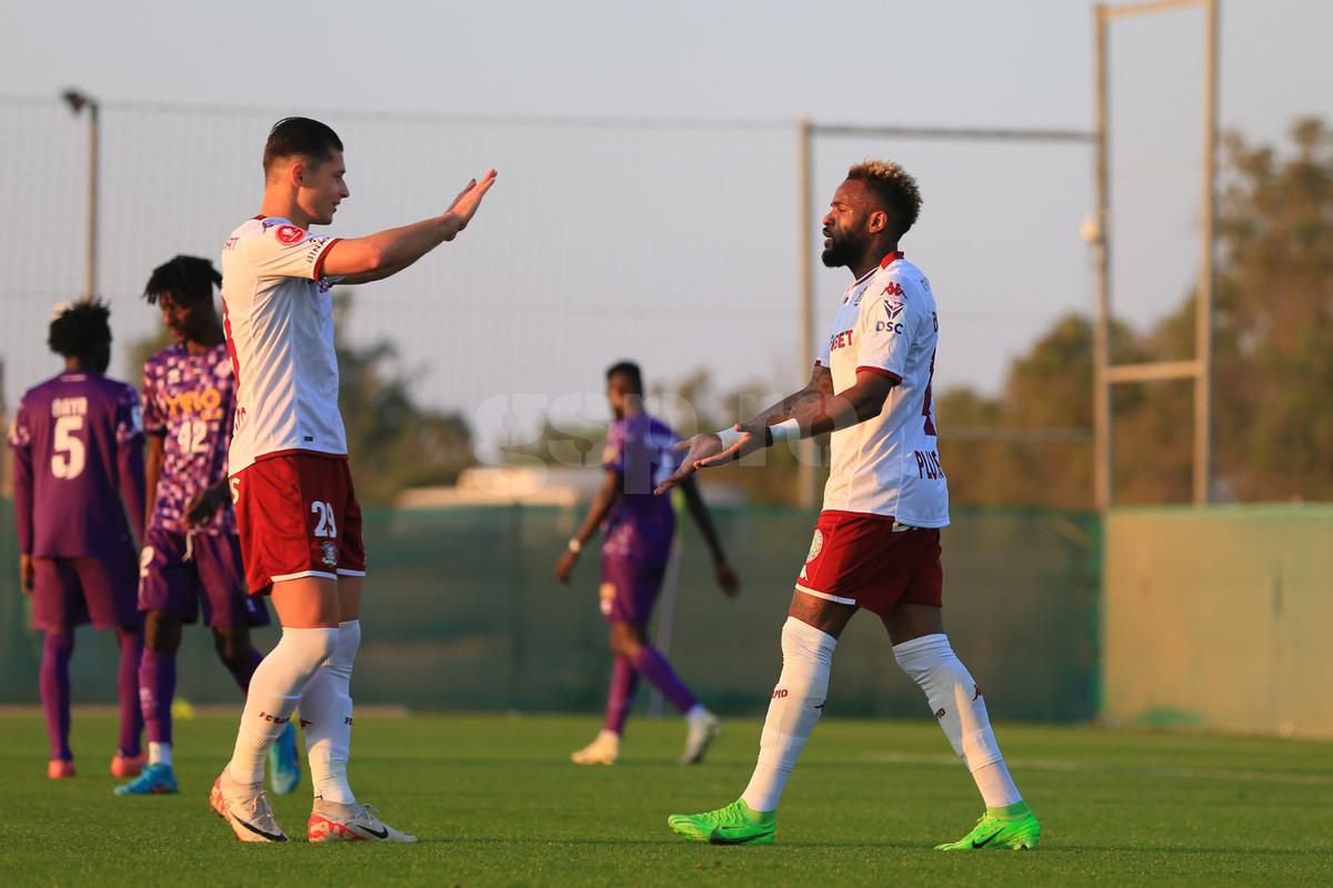 Rapid s-a distrat cu amatorii locali în primul amical din Dubai » 13 goluri și șanse pentru David Niculescu și Andrei Șucu: „Haide, Șucule, deschide!”
