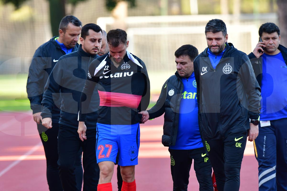 Darius Olaru a ieșit accidentat în meciul cu Hamburg