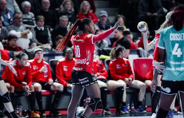 Gloria Bistrița - Storhamar 31-28, în runda #9 din Liga Campionilor » Condusă aproape tot meciul, trupa lui Pera a avut un final incredibil