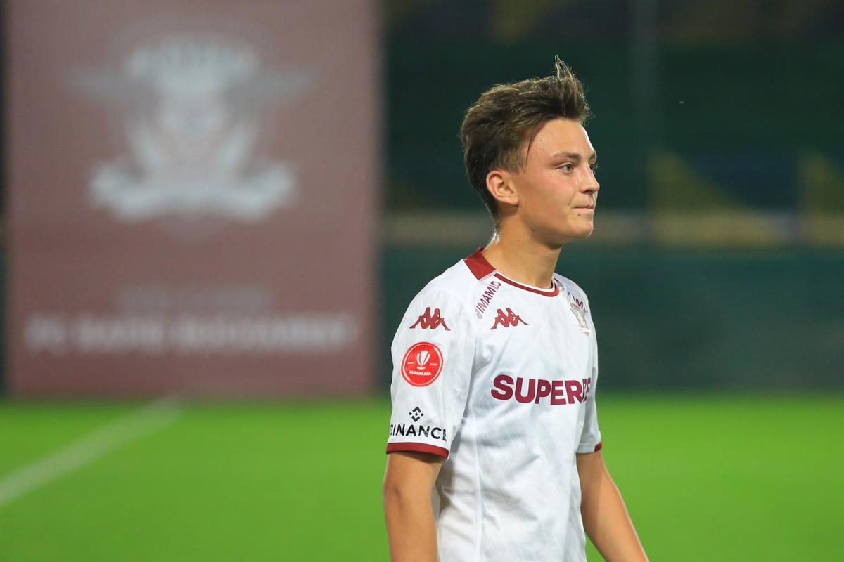 Rapid s-a distrat cu amatorii locali în primul amical din Dubai » 13 goluri și șanse pentru David Niculescu și Andrei Șucu: „Haide, Șucule, deschide!”