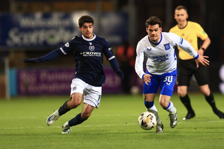 Ianis Hagi are două goluri și patru assisturi în 16 partide la Rangers în acest sezon / Foto: Imago Răsturnare de situație! » Scoțienii dau startul negocierilor cu Rangers: ce decizie a luat Ianis Hagi!