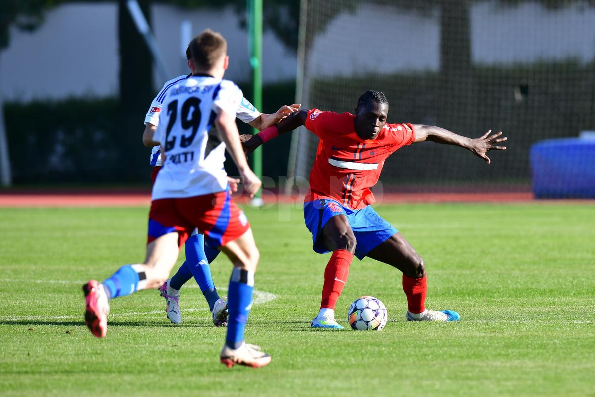 FCSB - Hamburg 2-1 » Victorie, dar cu ce preț? Campioana se impune în primul amical din Turcia, dar tremură pentru Olaru