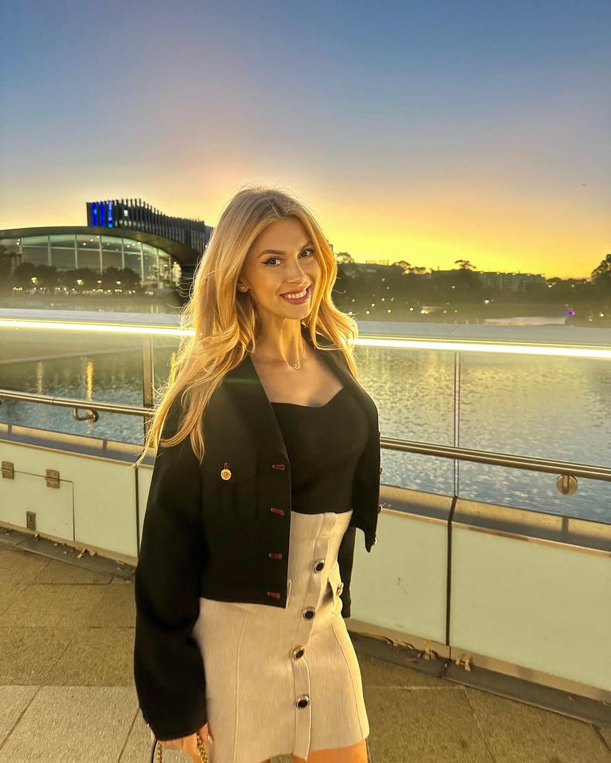 Cum au fost surprinși Victor Cornea și Andreea Bălan pe holurile sălii polivalente din Craiova, în ziua eșecului din Cupa Davis