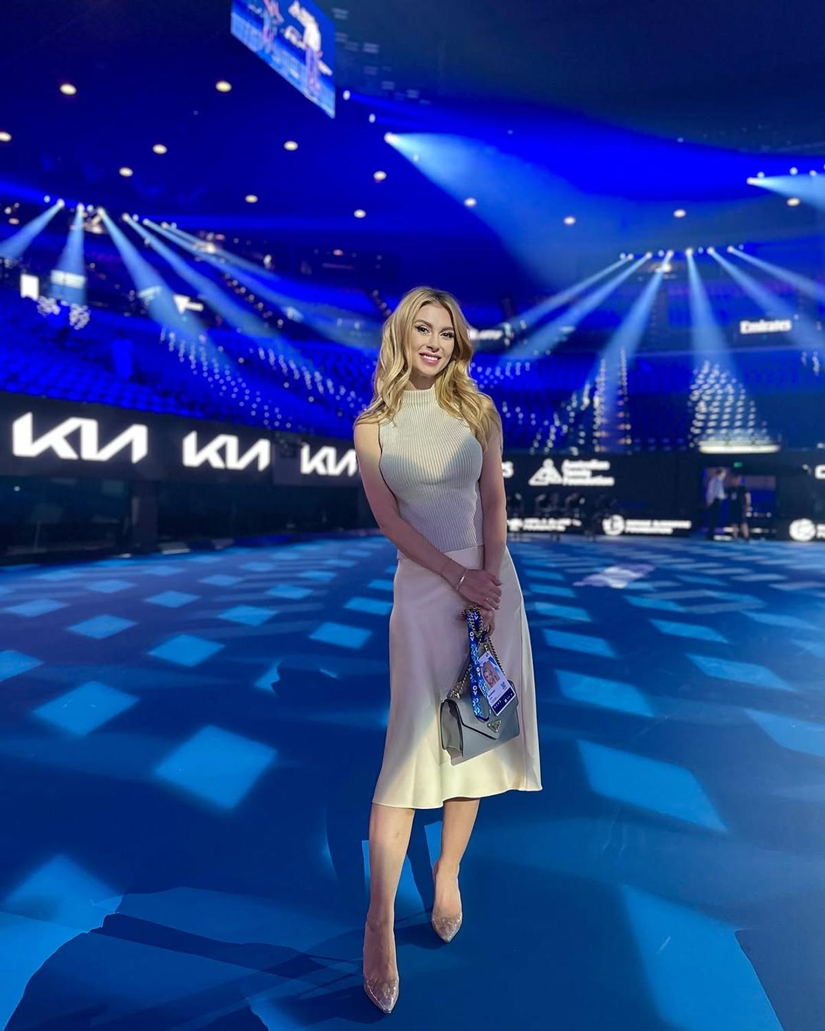 Andreea Bălan, criticată după ce a plecat în Australia, la Victor Cornea: „Îi e teamă că el își găsește vreo tinerică”