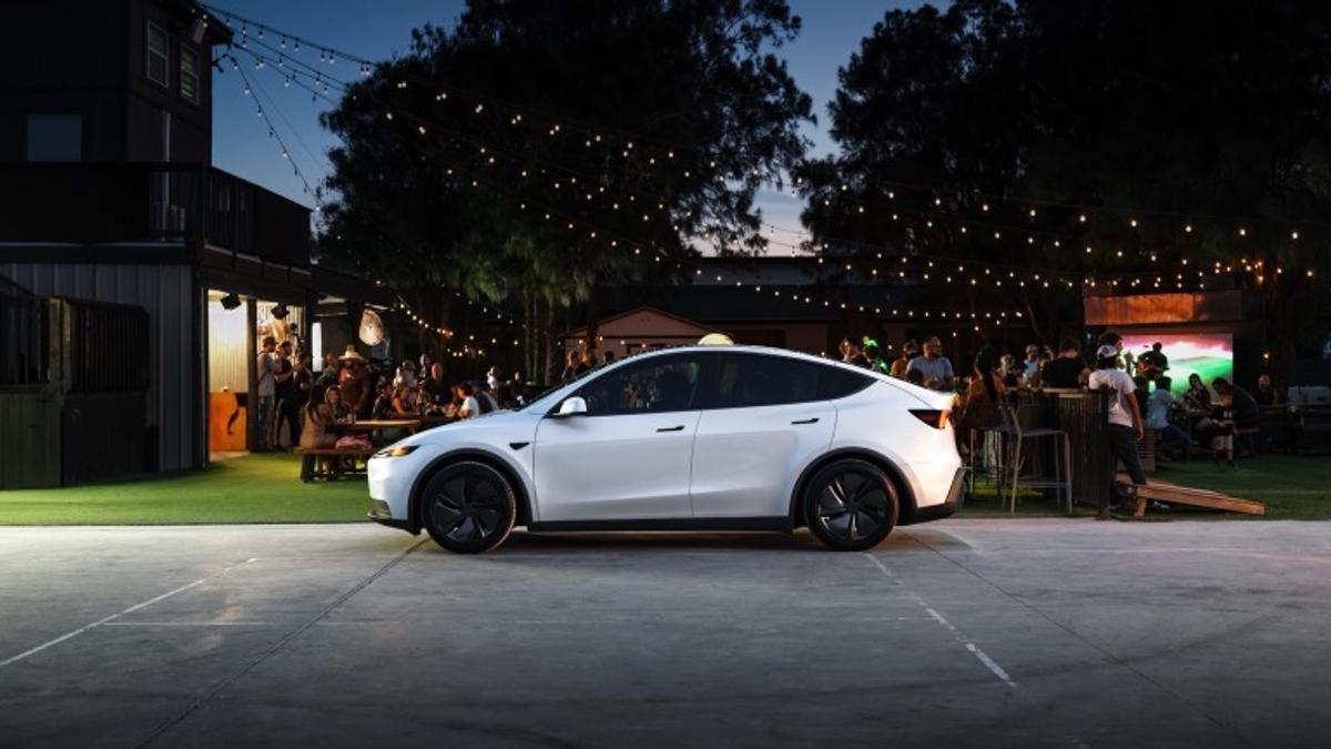 Tesla Model Y Standard Long Range
