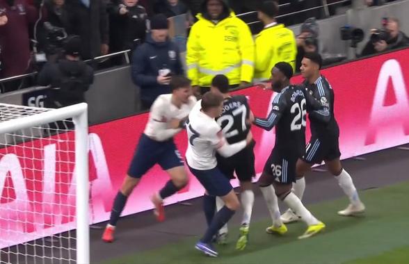 Scandal la finalul meciului Tottenham - Aston Villa: Radu Drăgușin a sprintat să calmeze spiritele