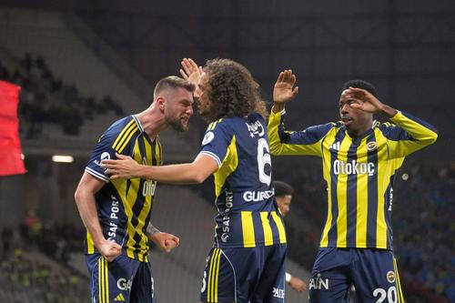 Fenerbahce a câștigat Supercupa Turciei // FOTO: Imago Images