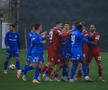 Universitatea Craiova - Stuttgart 2 » Nsimba i-a băgat mâna în gât unui adversar // foto: Ionuț Iordache (GSP)