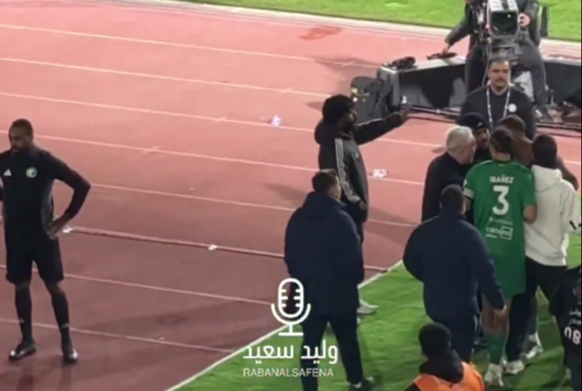 Scandal după fluierul final! Marius Șumudică, nervos pe Ivan Toney