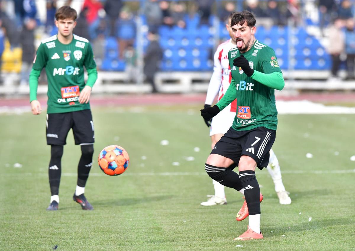 A revenit pe teren după 4 luni în care s-a luptat cu depresia, în primul meci jucat de Slobozia pe stadionul modernizat