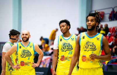 CSU Sibiu a reușit revenirea anului în baschetul românesc! Adversarii au condus cu 65-39, dar a urmat ceva incredibil
