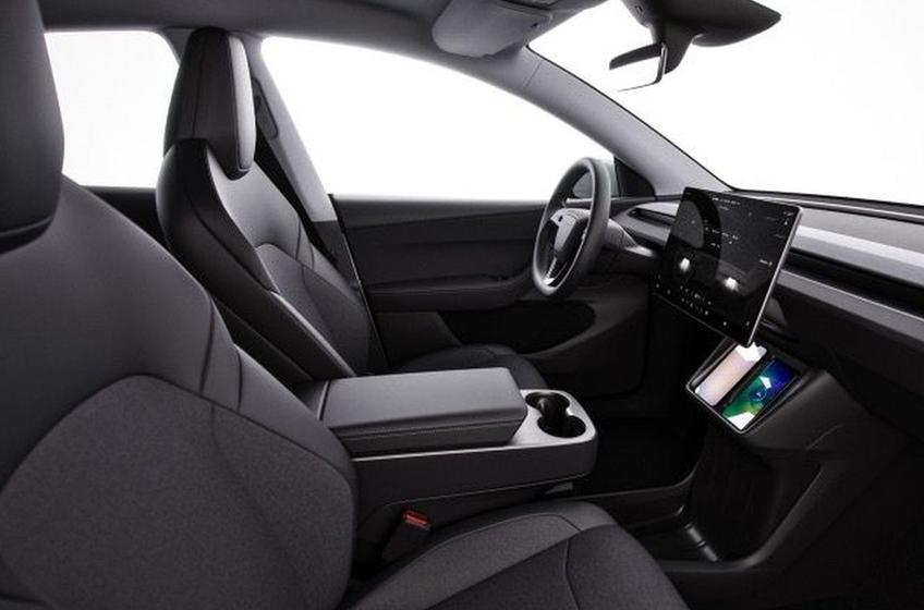 Tesla Model Y Standard Long Range a intrat pe piața din România