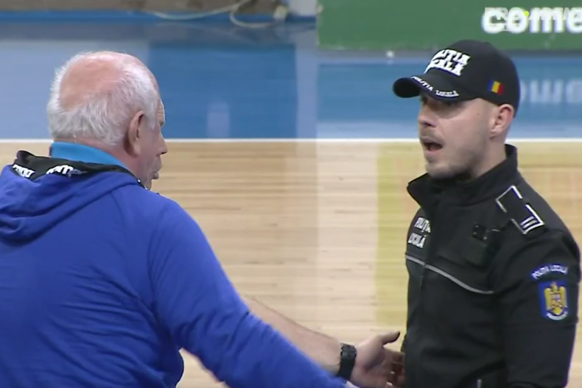 Poliția pe teren la meciul din „Liga Florilor” » Gheorghe Tadici s-a aflat în prim-plan