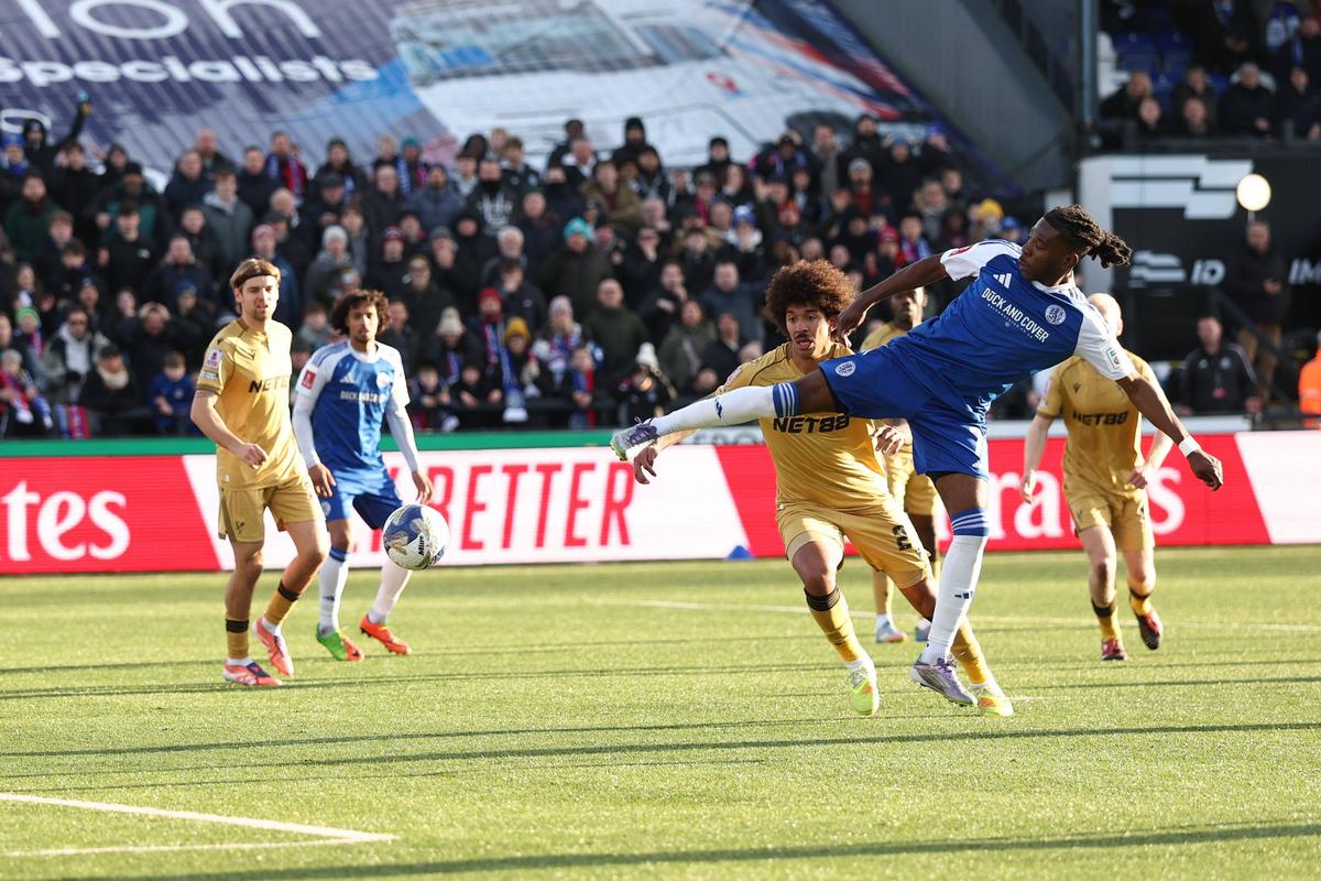 „Cea mai mare surpriză din istoria Cupei Angliei!” » Deținătoarea trofeului, eliminată de echipa din liga a ȘASEA