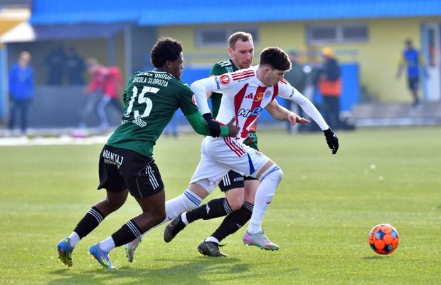 A revenit pe teren după 4 luni în care s-a luptat cu depresia, în primul meci jucat de Slobozia pe stadionul modernizat