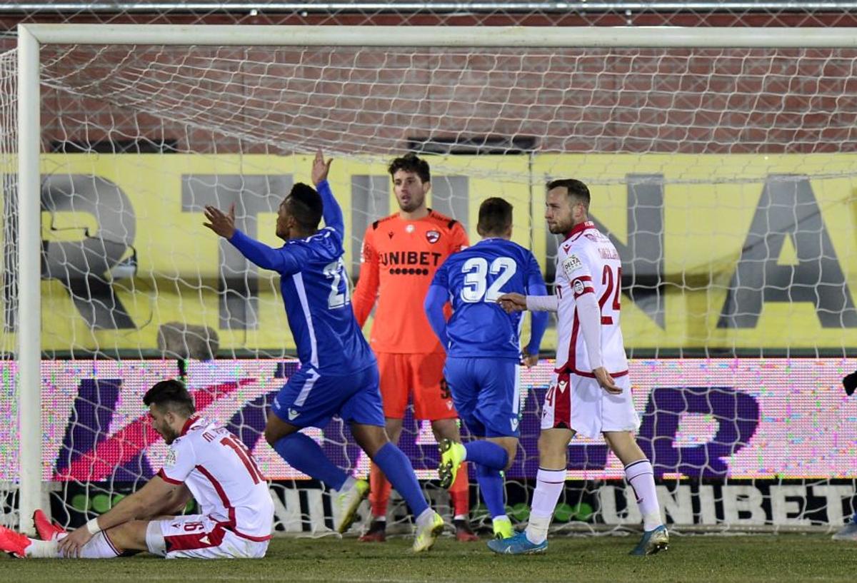 DINAMO // NOTE GSP: Dezastru în defensiva lui Dinamo » Lukas Skovajsa și Mihai Popescu, cei mai slabi de pe teren!