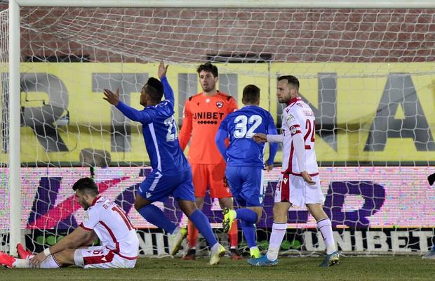 DINAMO // NOTE GSP: Dezastru în defensiva lui Dinamo » Lukas Skovajsa și Mihai Popescu, cei mai slabi de pe teren!