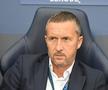 Becali, Copos și ceilalți „autori” au scris 54 de cărți în închisoare și niciuna după eliberare! Ce s-a întâmplat?!