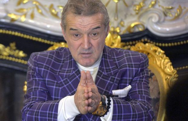 FCSB. Gigi Becali a uimit cu cea mai nouă invenție! Vintilă a respectat ordinul absurd : Răzvan Oaidă fundaș stânga