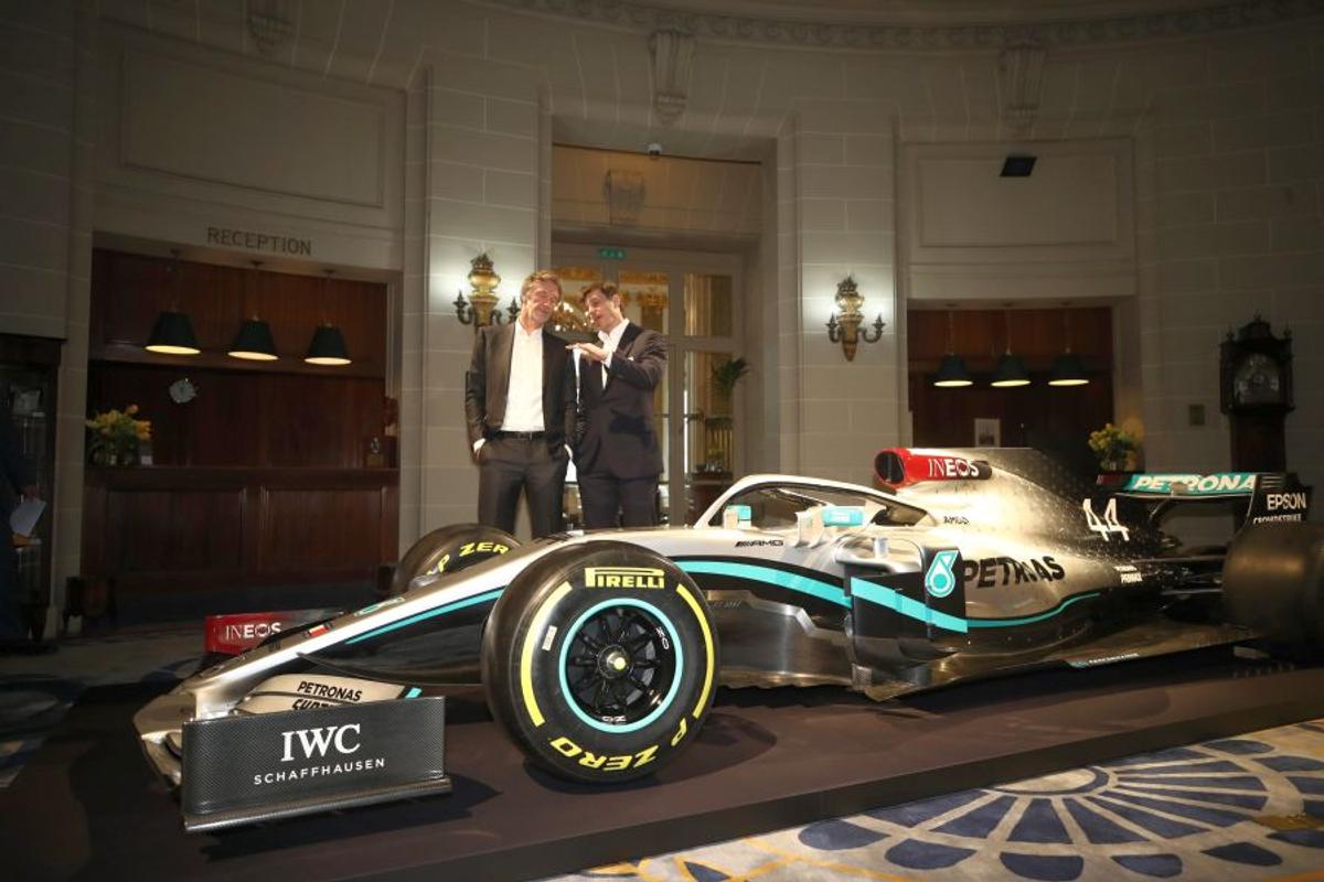 VIDEO + FOTO Mercedes și-a prezentat noul monopost de Formula 1! Sponsor cu cifră de afaceri de 8 miliarde
