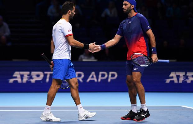 Horia Tecău și Jean-Julien Rojer s-au calificat în „sferturi”, după ce au trecut de Tsitsipas și Zimonjic