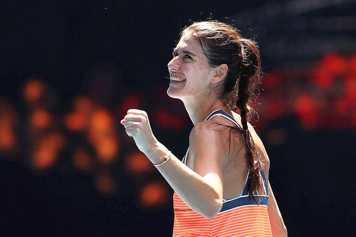 FOTO Sorana de 5 stele » Cîrstea trece de Kvitova și e în turul 3 la Australian Open! Următoarea adversară