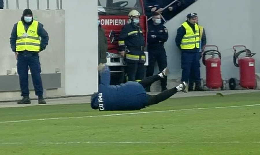 Jucătorul dorit de Becali a comis-o: eroare uriașă în primul meci al zilei din Liga 1