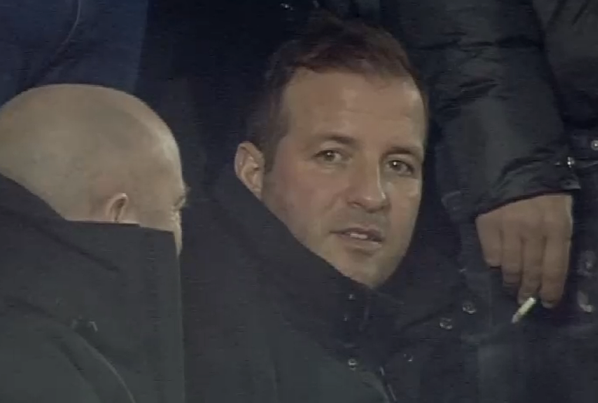 „Vreau să văd și niște fotbal” » Van der Vaart, spectator de lux la Rapid - FCU Craiova