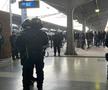 Ultrașii lui FCU Craiova au ajuns în București: scandări xenofobe în Gara de Nord! Sunt însoțiți de jandarmi în drum spre Giulești
