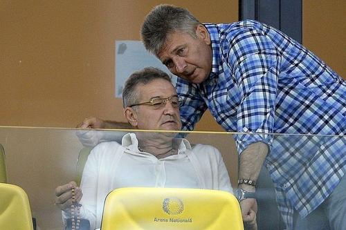 Becali și Pandele sunt rude doar în afara gazonului