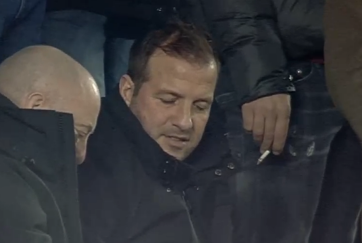 Van der Vaart, spectator de lux la Rapid - FCU Craiova