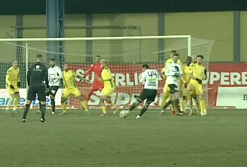 U Cluj și CS Mioveni au remizat spectaculos, scor 2-2, în deschiderea etapei #25 din Superliga.
