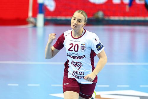 Rapid s-a impus în deplasarea cu Zaglebie Lubin, scor 24-21, și păstrează șanse matematice la calificarea în „optimile” Ligii Campionilor la handbal feminin.