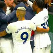 Radu Drăgușin, explozie de bucurie după Tottenham - Brighton 2-1