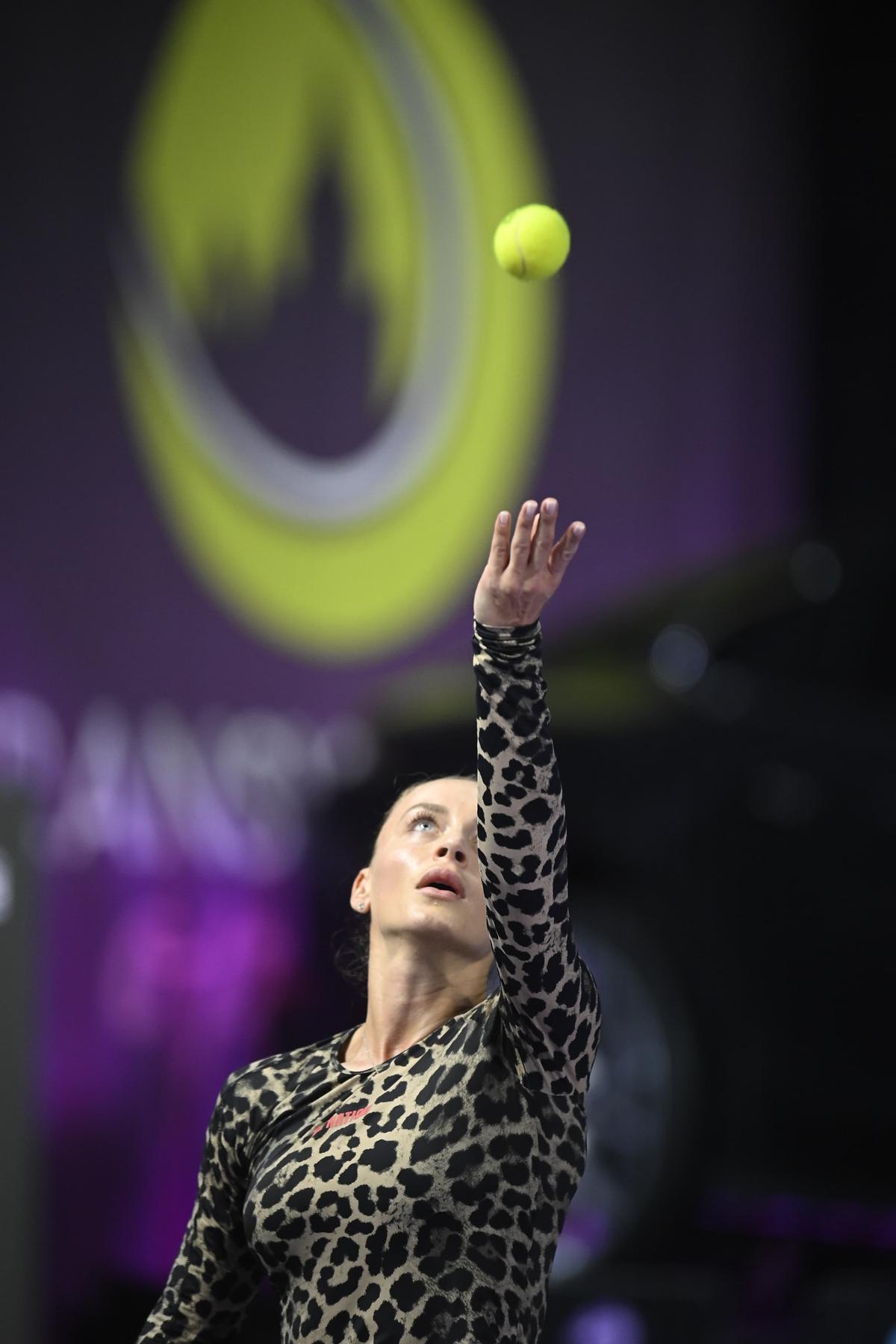 VAR în tenis :) » Un spectator l-a corectat pe arbitru în timpul meciului Anei Bogdan de la Transylvania Open