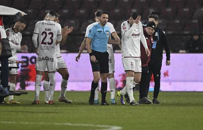 Lovitură pentru Rapid! Săpunaru, accidentat după două dueluri tăioase cu același adversar