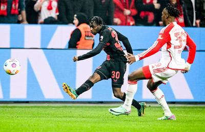 Bayer Leverkusen - Bayern Munchen 3-0 » Bavarezii, umiliți de elevii lui Xabi Alonso în derby-ul primelor clasate din Bundesliga