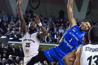 U-BT Cluj continuă parcursul perfect în campionat: 11 victorii, zero înfrângeri! CSU Sibiu s-a ținut scai, a chinuit campioana