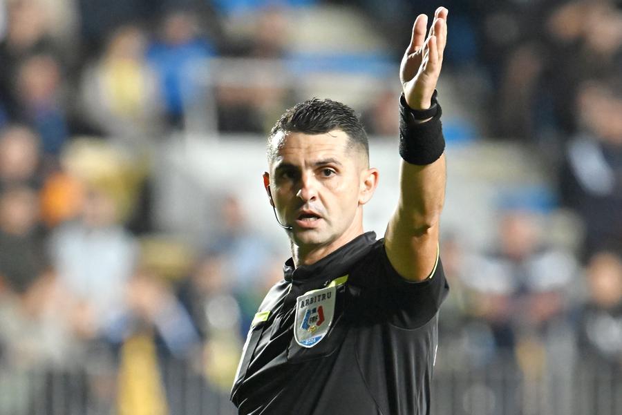 Oltenii ies la atac după Supercupă: „O manieră de arbitraj extrem de greu de digerat” » Trei faze care i-au aprins pe campioni