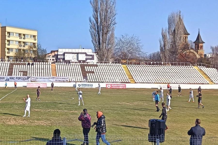 Sportul Studențesc a celebrat 109 ani de la înființarea echipei de fotbal. FOTO: Facebook FC Sportul Studențesc București Cum mai arată stadionul din Regie » Legendele Sportului Studențesc, demonstrativ la 109 ani de la înființarea clubului