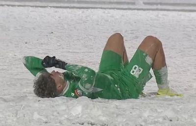 Fotbal în Ice Age » Imagini incredibile la meciul din Cupa României
