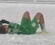 Dumbrăvița - FC Argeș s-a jucat în zăpadă