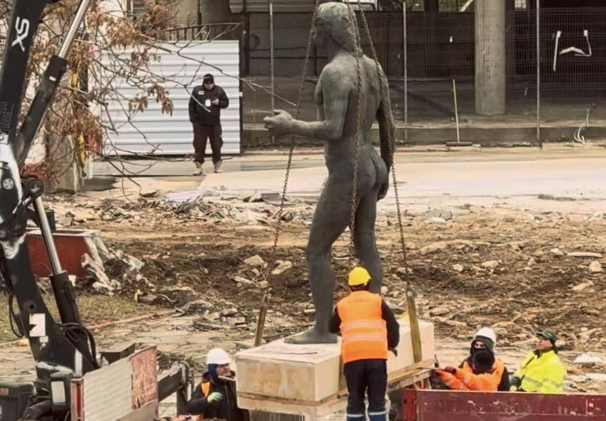 Legendarele statui din Parcul Sportiv Dinamo au fost ridicate
