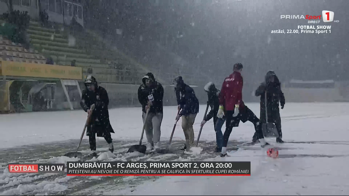 Gazonul plin de zăpadă, înainte de Dumbrăvița - Argeș