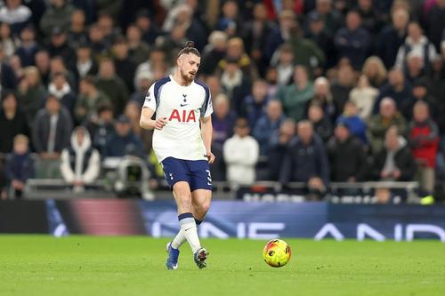 Radu Drăgușin are 44 de meciuri la Tottenham, fără nicio contribuție la gol / Foto: Imago