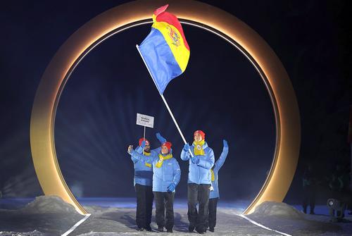 Elizaveta Hlusovici și Iulian Luchin au purtat drapelul Republicii Moldova // foto: Guliver/gettyimages