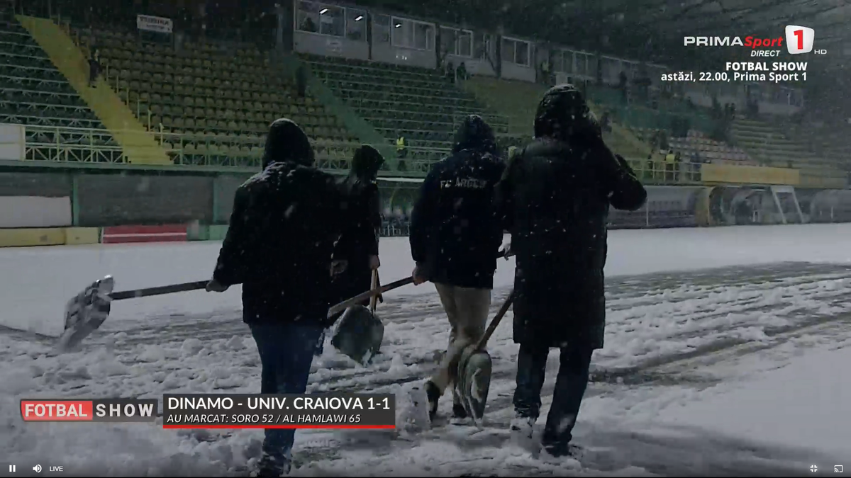 Gazonul plin de zăpadă, înainte de Dumbrăvița - Argeș
