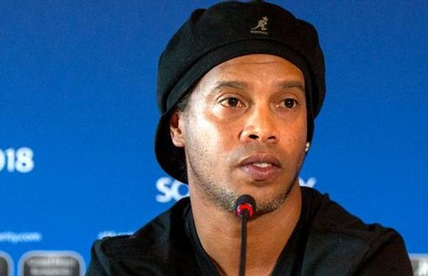 Ronaldinho a început să plângă atunci când judecătorul a dat sentința + primul fost fotbalist care l-a vizitat în închisoare